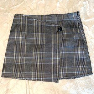 Garage Plaid skirt size M